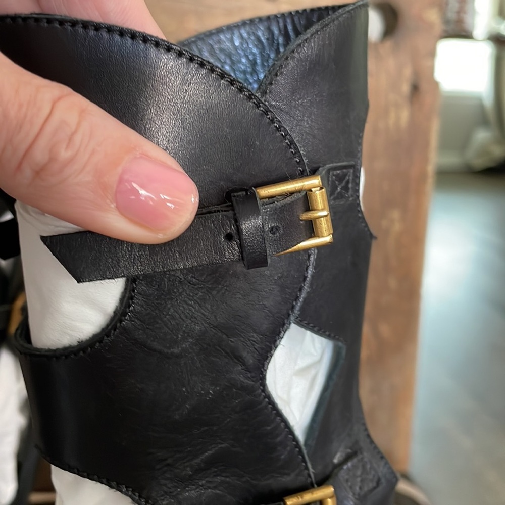 Alexander McQueen Black Leather Cutout Accent Boots
Size 38.5 - Picture 11 of 12